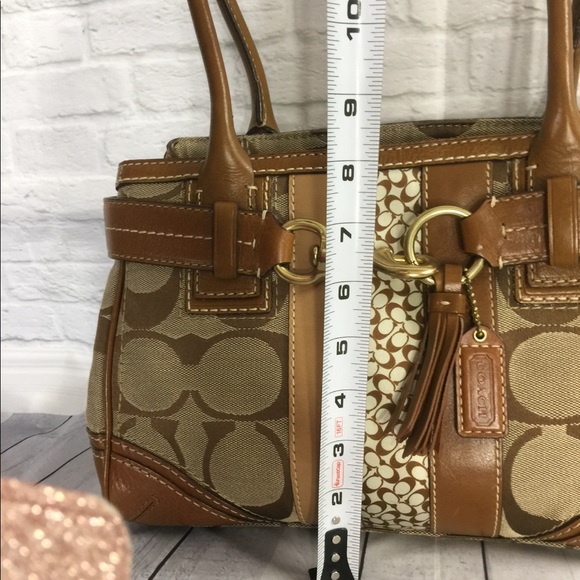Authentic coach purse - Picture 4 of 7
